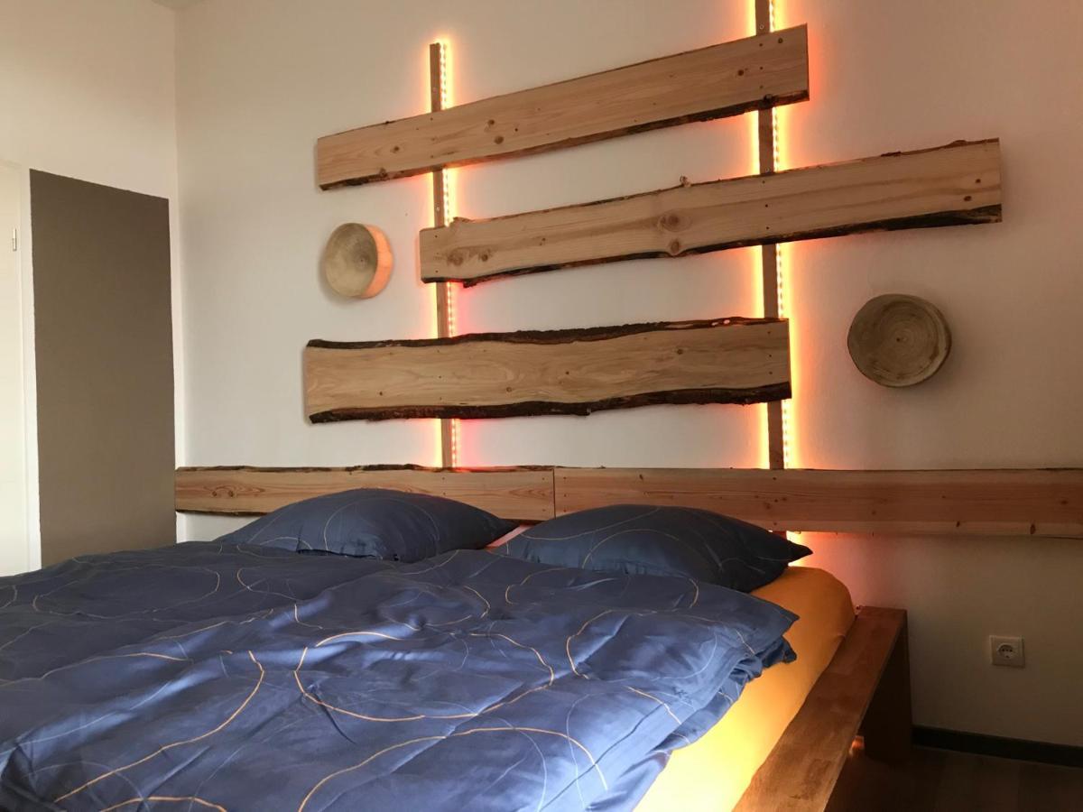 Stadthaus Artur - Apartment Madrid Remscheid Bagian luar foto