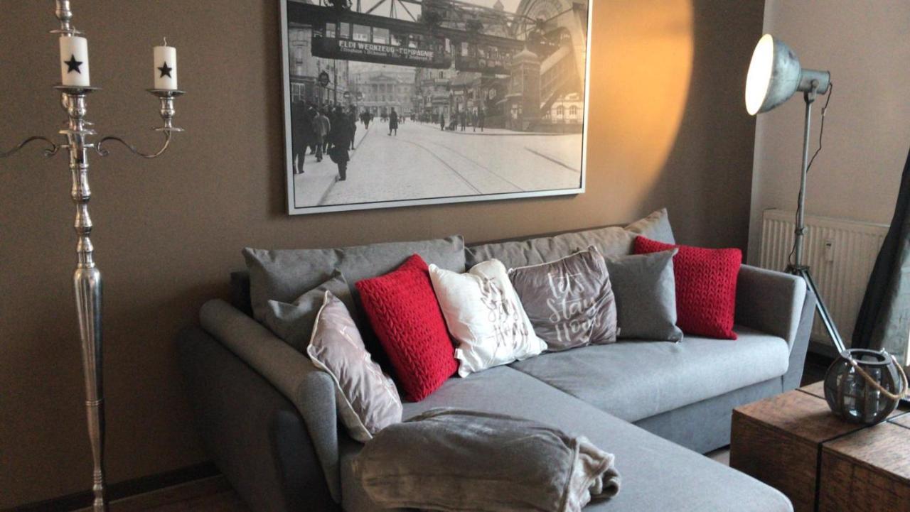 Stadthaus Artur - Apartment Madrid Remscheid Bagian luar foto