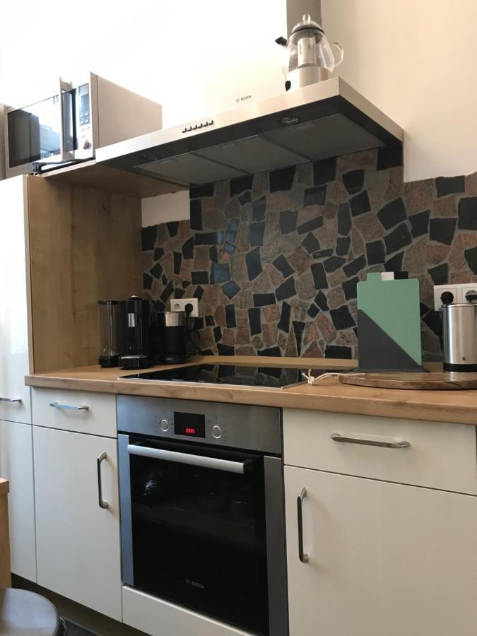 Stadthaus Artur - Apartment Madrid Remscheid Bagian luar foto