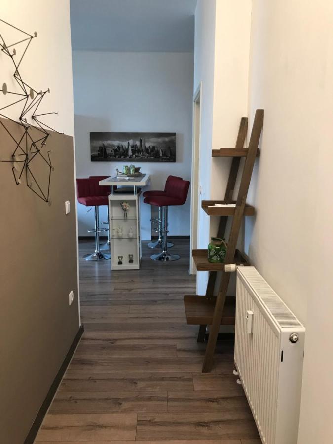Stadthaus Artur - Apartment Madrid Remscheid Bagian luar foto
