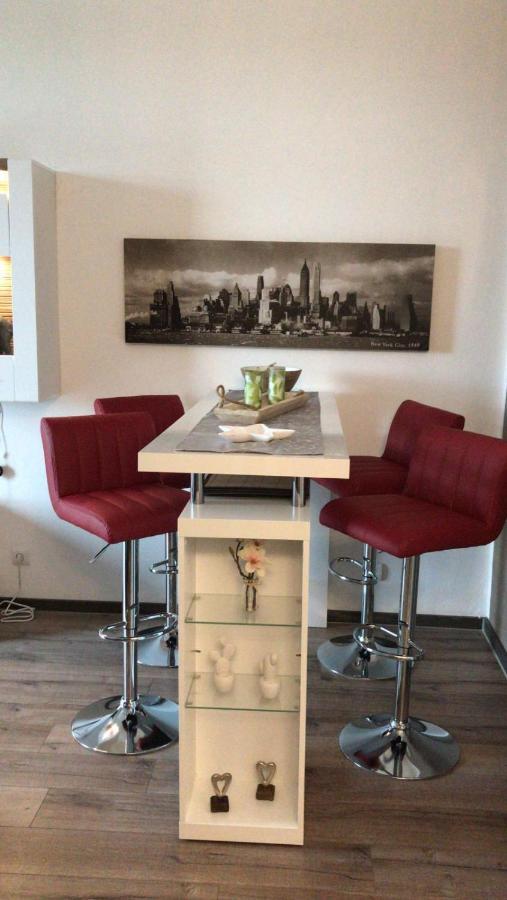 Stadthaus Artur - Apartment Madrid Remscheid Bagian luar foto
